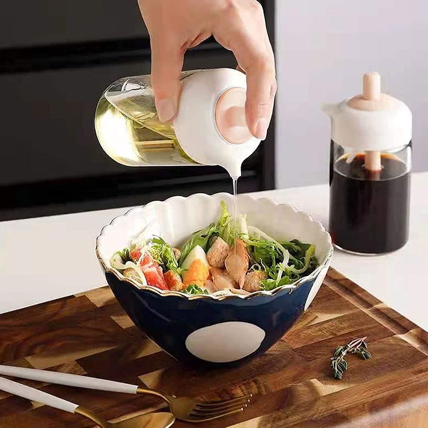 Oil Dispenser with Silicone Oil Brush (1 Pc / With Brush / 250 ML Approx) by DeoDap